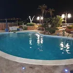 Guest house Eden Luxury Con Piscina E Jacuzzi Agrigento