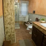 Guest house Eden Luxury Con Piscina E Jacuzzi 3*