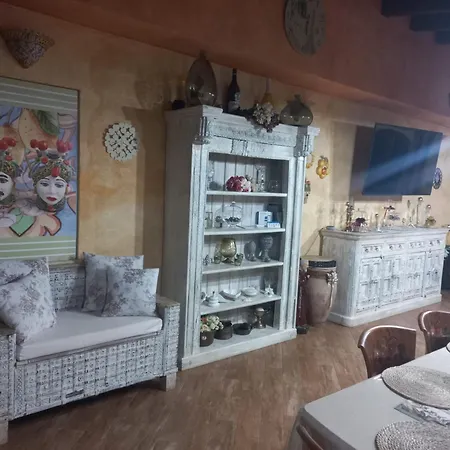 Eden Luxury Con Piscina E Jacuzzi Guest house