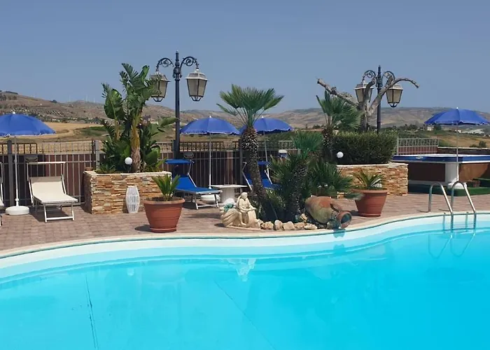 Eden Luxury Con Piscina E Jacuzzi