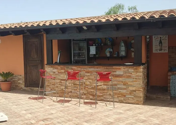 Eden Luxury Con Piscina E Jacuzzi Guest house